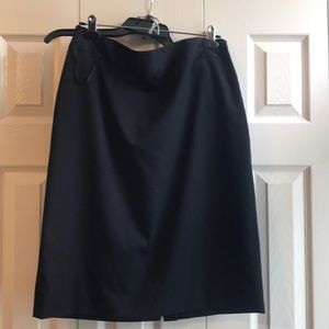 Anne Klein knee length pencil skirt